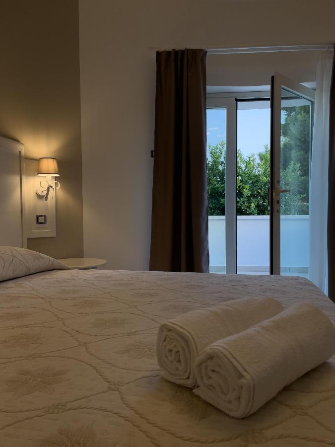 Essenza Bed and Breakfast Massafra Buitenkant foto