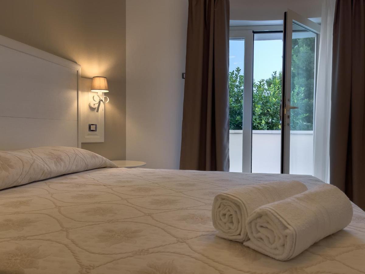Essenza Bed and Breakfast Massafra Buitenkant foto
