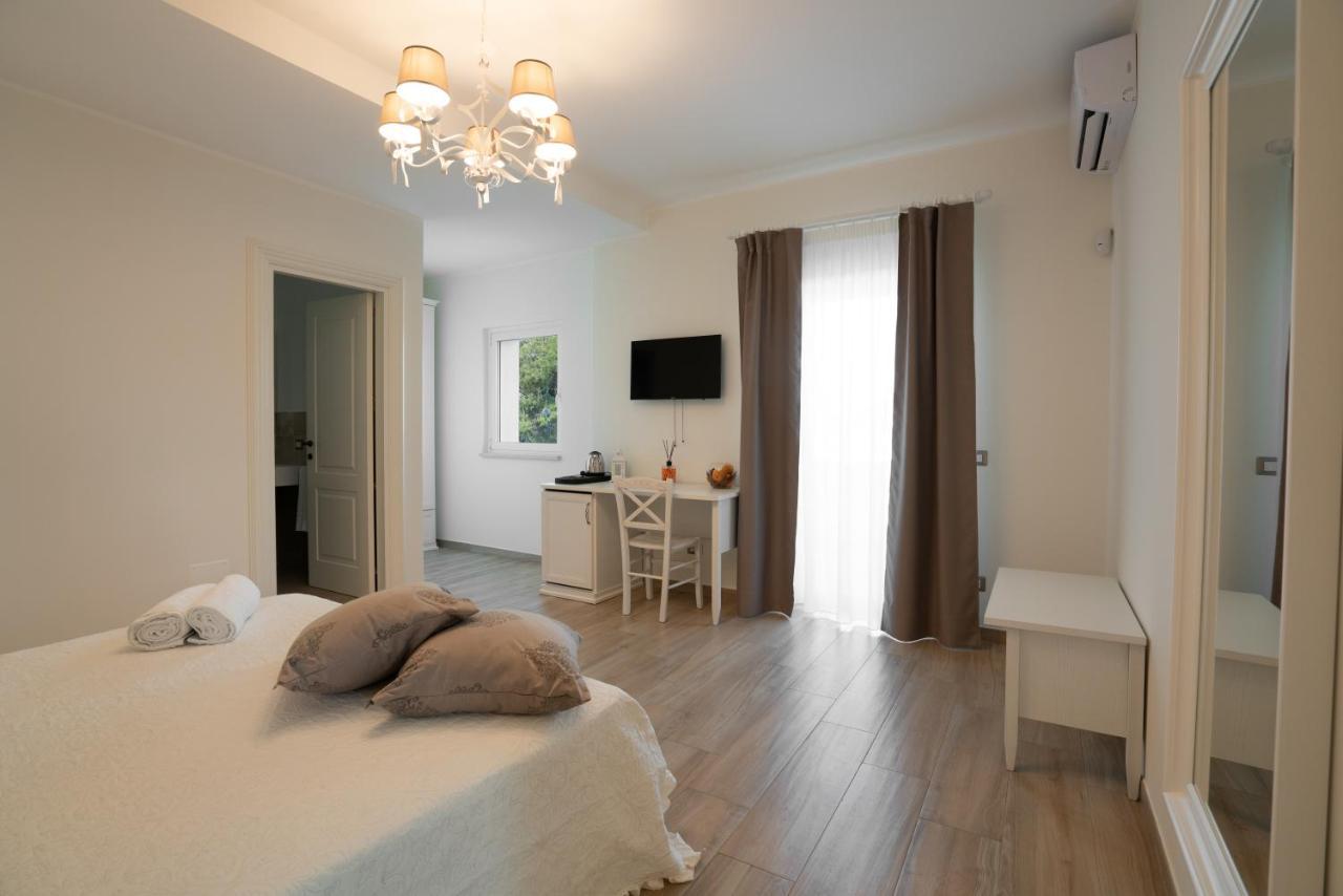 Essenza Bed and Breakfast Massafra Buitenkant foto