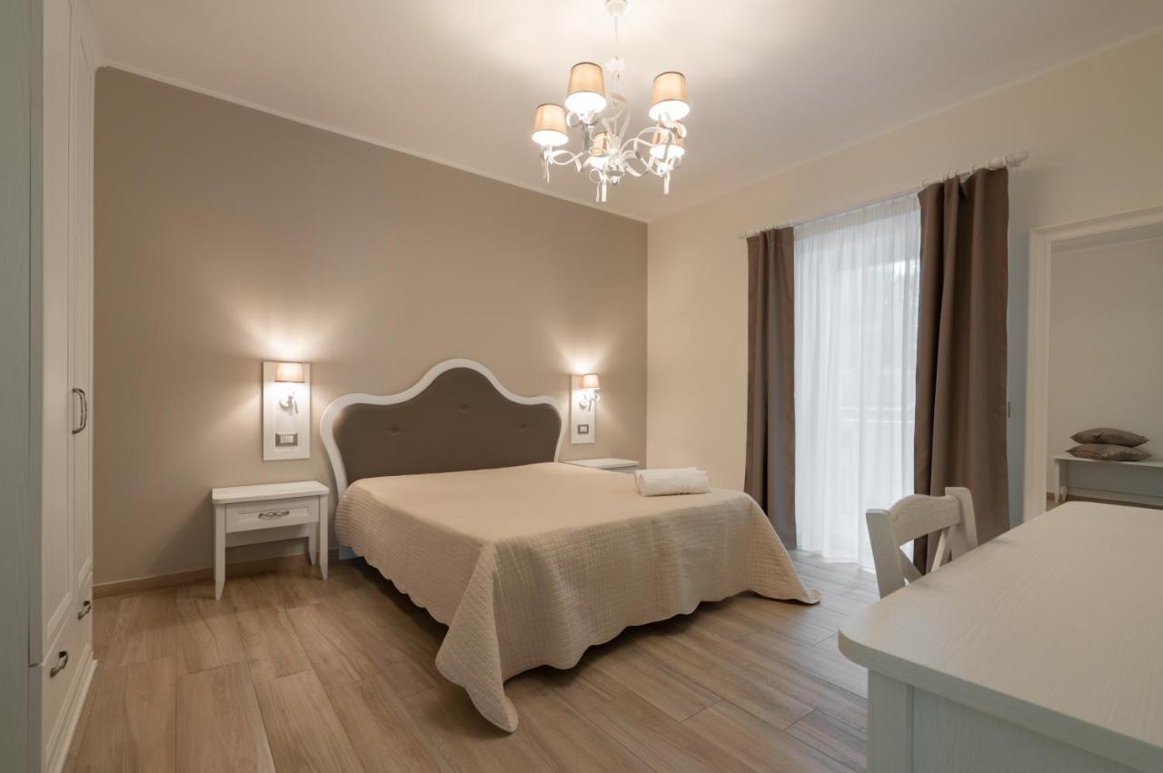 Essenza Bed and Breakfast Massafra Buitenkant foto